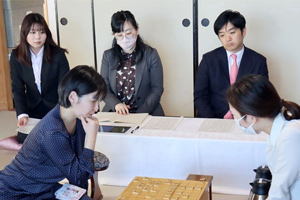第36期女流王位戦五番勝負第1局終局後の模様